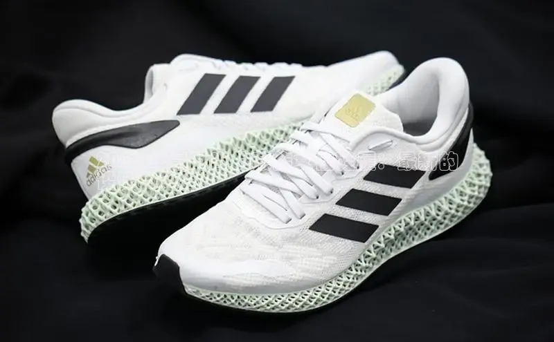 b体育下载入口app百度学术2024 年最时尚的藏族女性鞋履：最新的
设计和风格