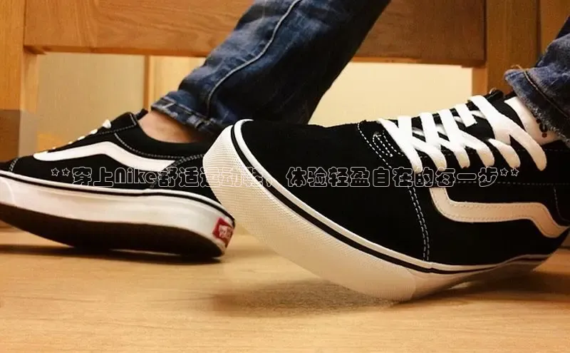 B体育官方网站入口官网百度智能云**穿上Nike舒适运动鞋，体验轻盈自在的每一步**