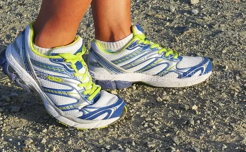 未来已来：2025年前女性运动鞋的创新设计趋势